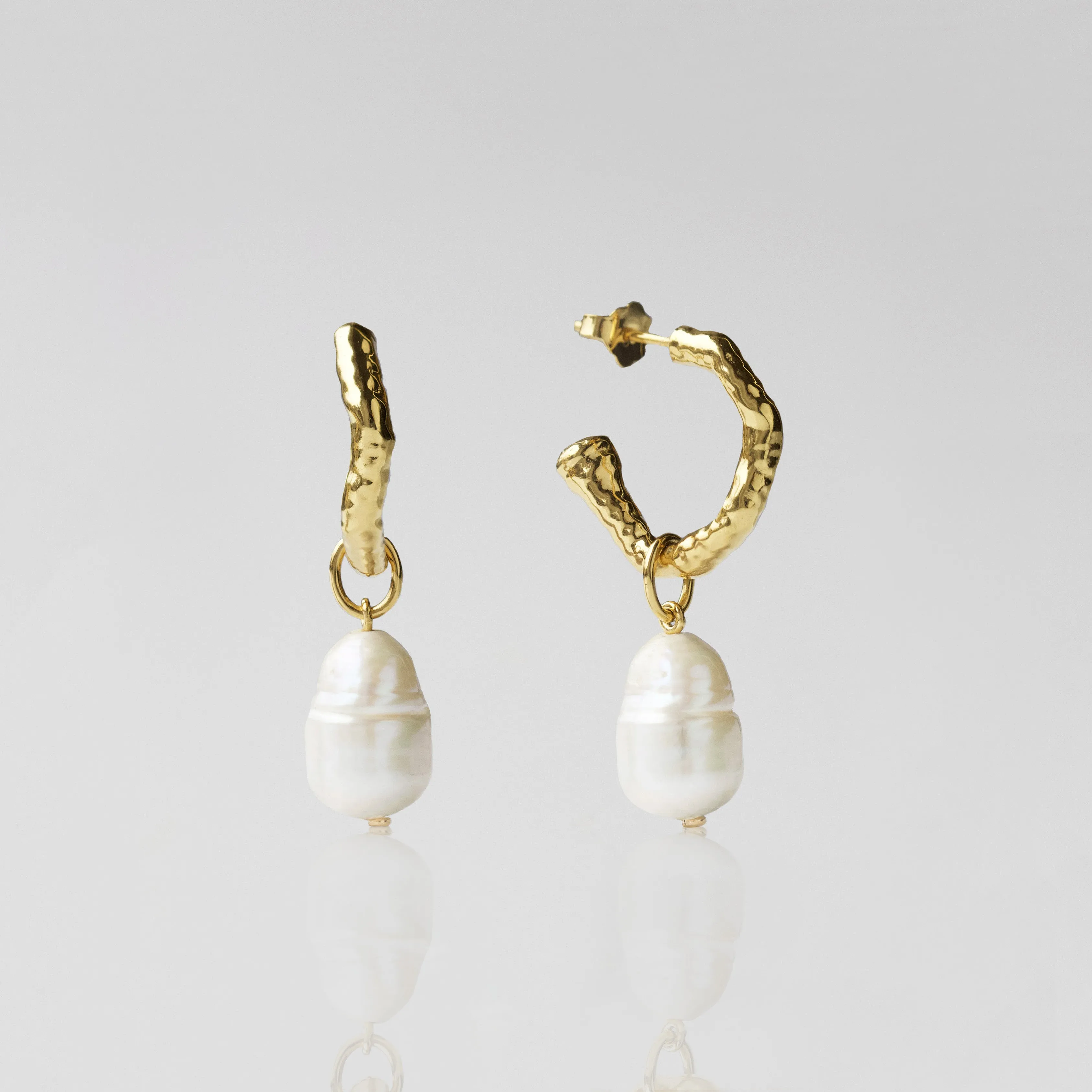 Baroque Pearl Molten Hoop Earring