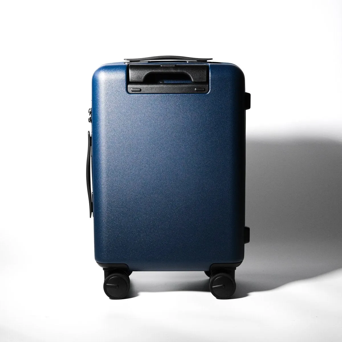 Essential Luxe Suitcase（Dark Blue）