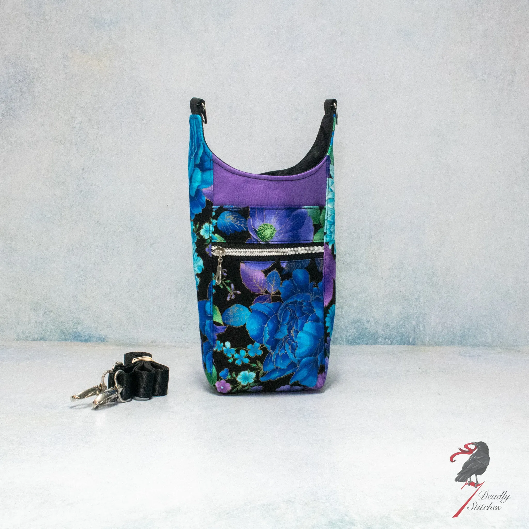 H2o2Go Bottle Bag - Blue and Purple Florals