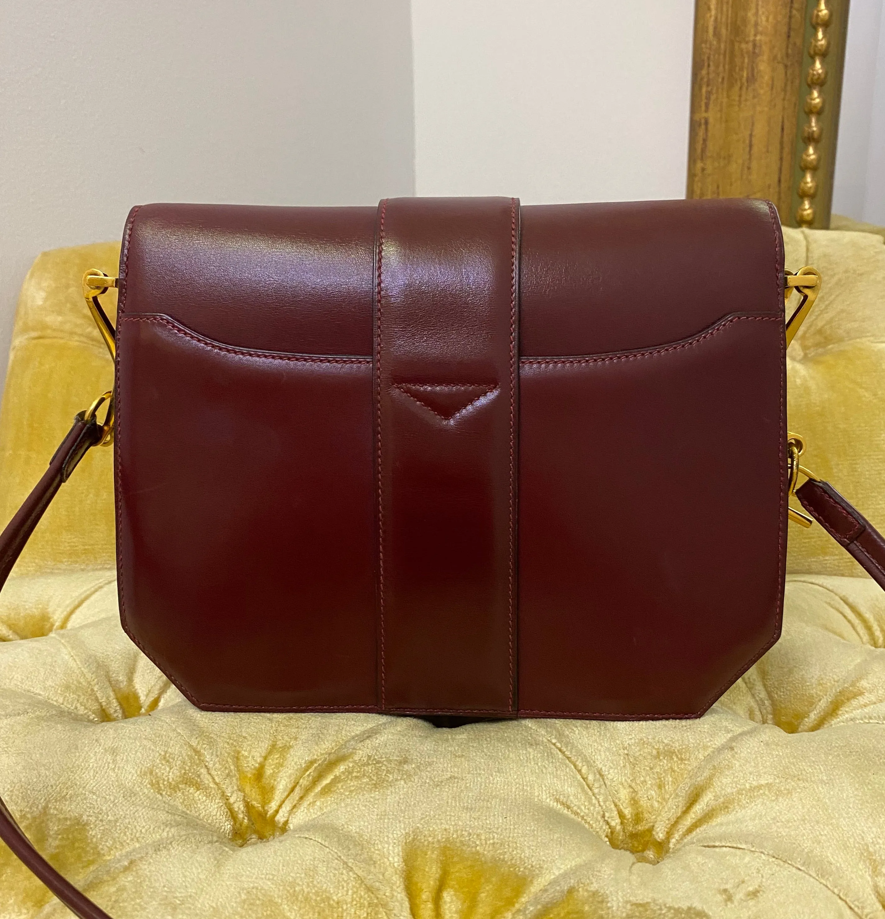 Hermès Vintage 70s Burgundy Shoulder Bag