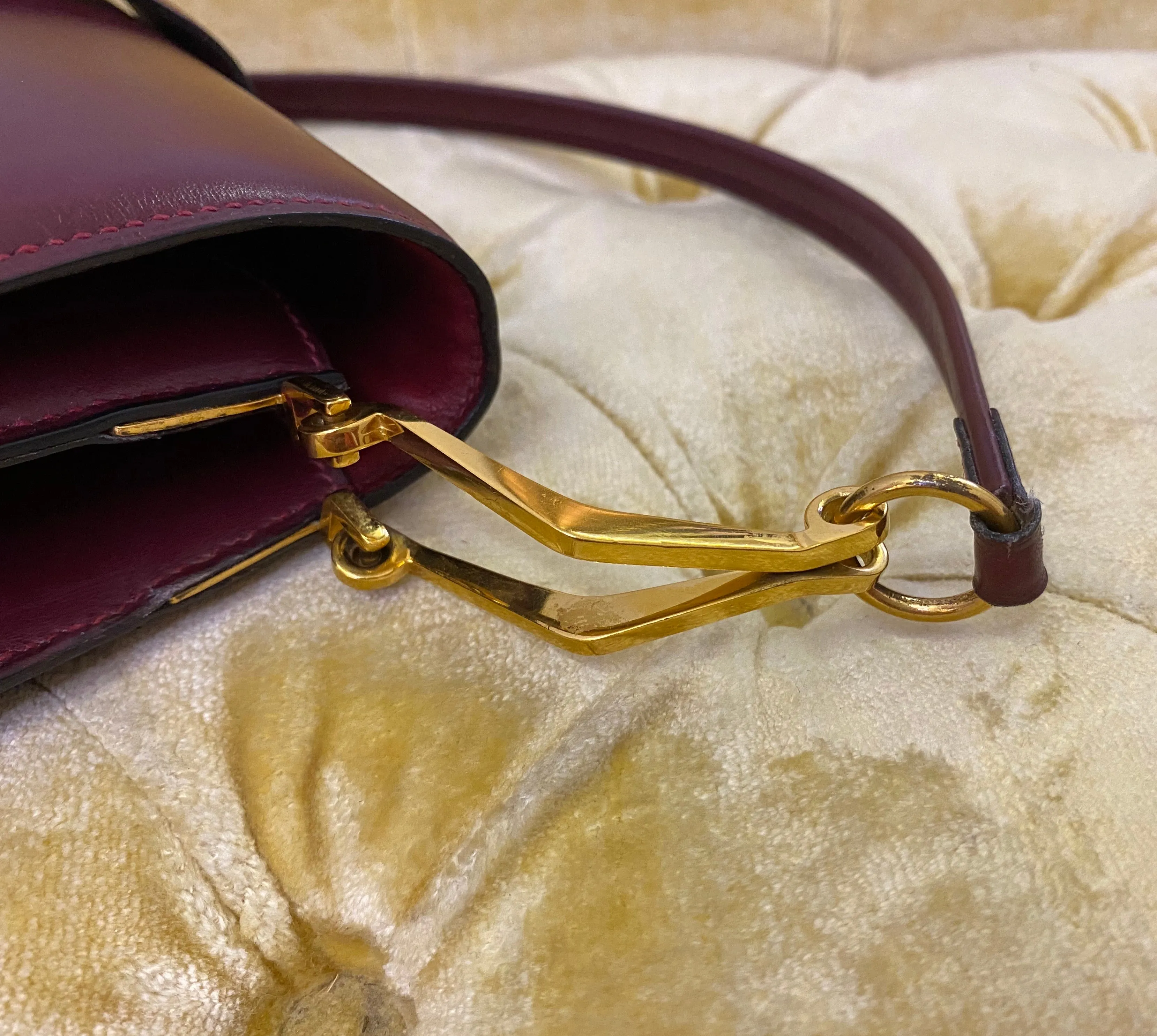 Hermès Vintage 70s Burgundy Shoulder Bag