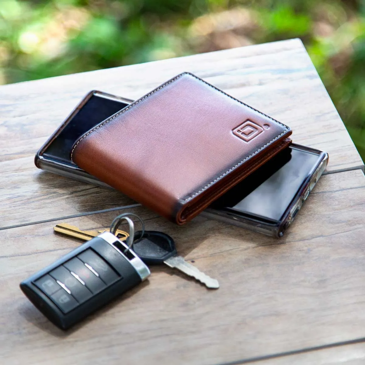 Mens RFID Wallet -  6 Slot Thin Bifold Wallet