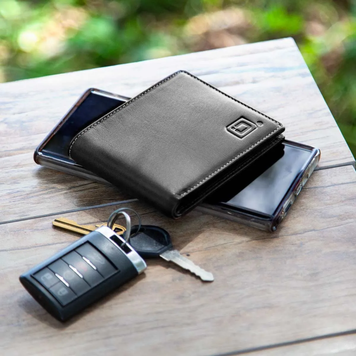 Mens RFID Wallet -  6 Slot Thin Bifold Wallet