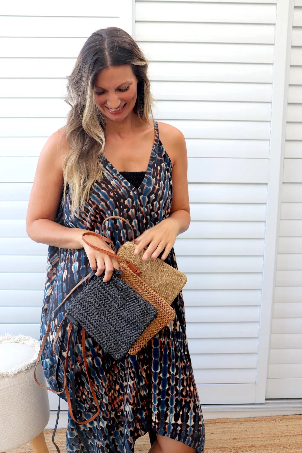 Noosa Handbag in Dark Sand