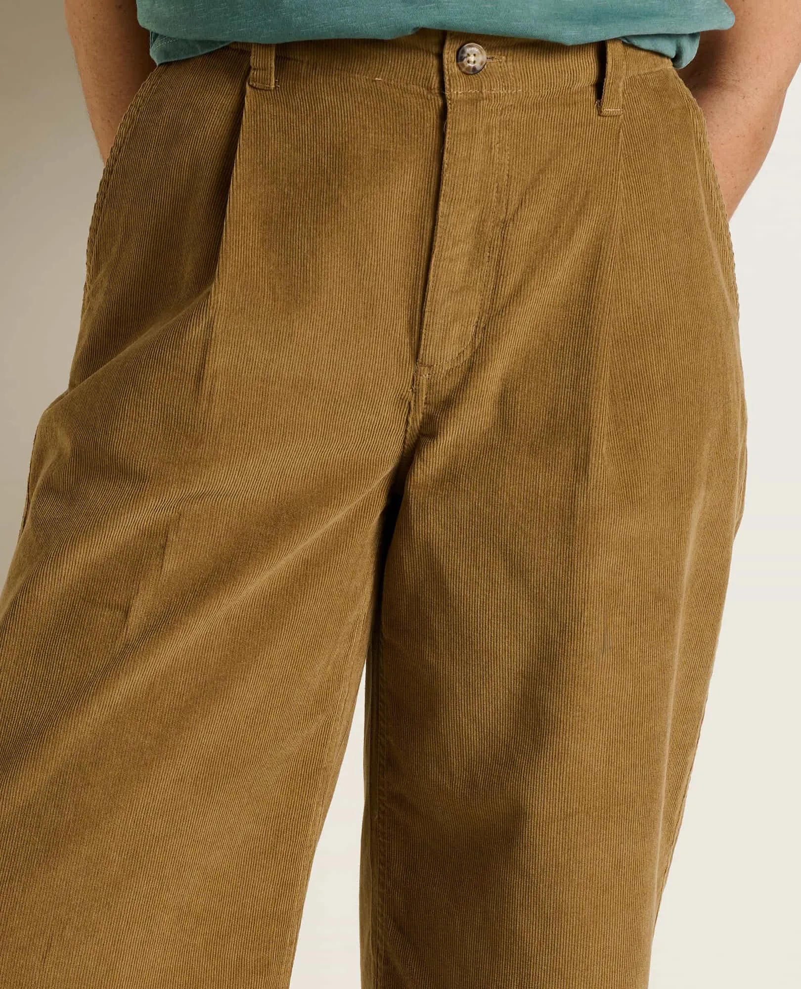 Scouter Cord Pleated Pull On Pant