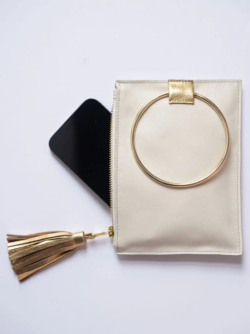 The Metal Ring Wristlet | Saddle